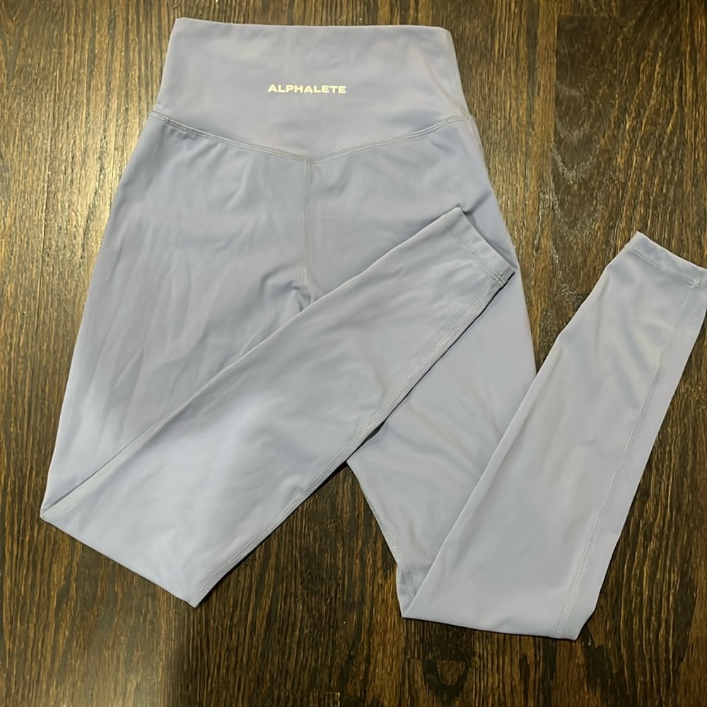 Alphalete Cross Waist Leggings